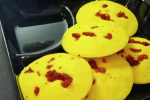 મેથી ની પૂરી - methi ni puri - methi puri recipe - Methi triangles - methi ni pu_4.00_09_12_26.Still021