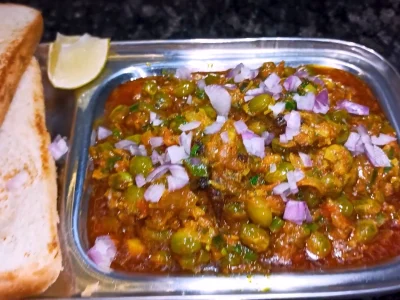 સુરત-નો-ફેમસ-સુરતી-લોચો-｜-Surti-Locho-recipe-in-Gujarati-｜-Sur.00_04_08_29.Still074